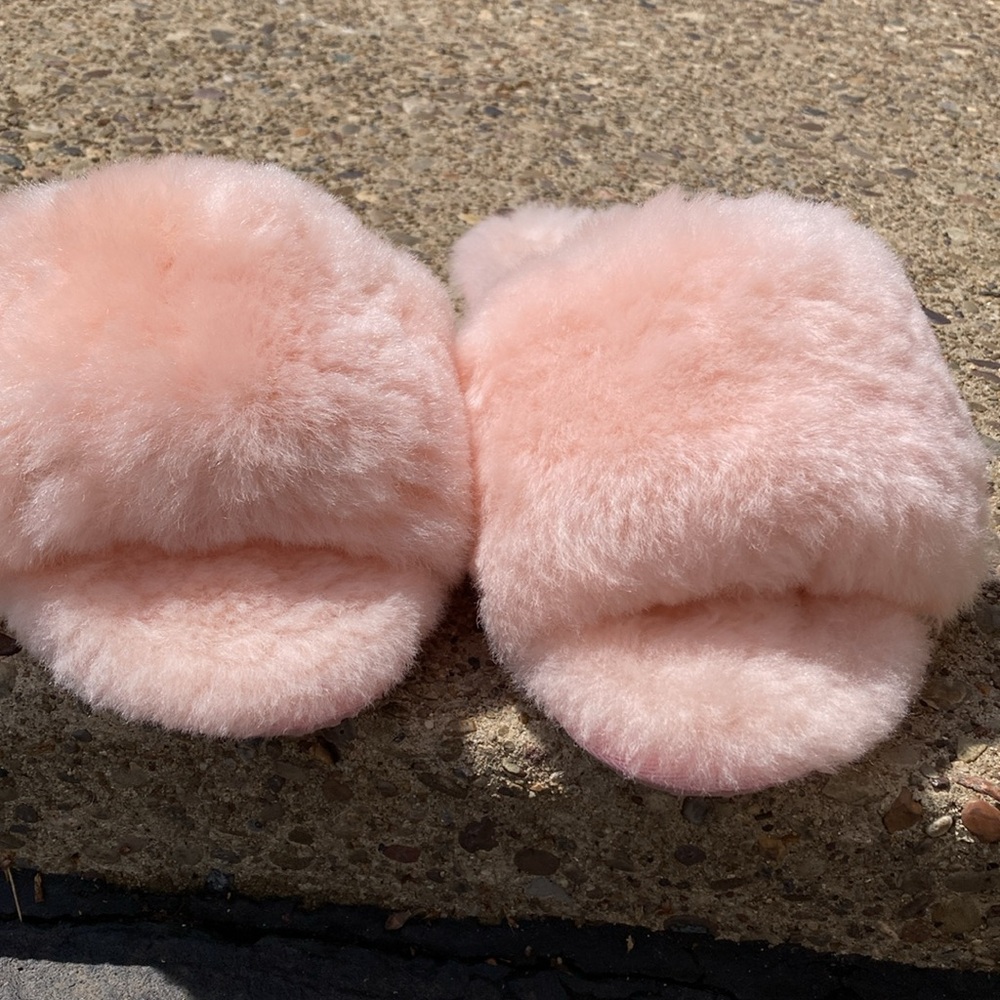 Luxe open toe 7W faux sheep fur slippers
